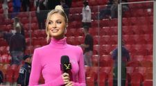 Cea mai frumoasă jurnalistă sportivă, apariție uluitoare în costum de baie pe catwalk: „Un înger de femeie!”