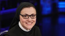 Cristina Scuccia, fosta călugăriță de la Vocea Italiei, are acum părul roșcat. Schimbarea de look i-a surprins pe urmăritori