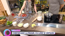 Miruna Lica ne dă ce mai simplă rețetă de cheesecake la pahar, cu lime și căpșuni