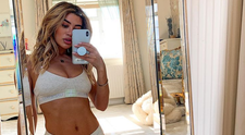 Montana Brown, într-o ipostază extrem de sexy. Cum s-a pozat vedetă în izolare