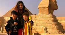 Claudia Pavel, Revelion în stil oriental. Cântăreața și fiul ei se află într-o vacanță în Egipt