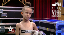 ”Sunt faine și smechere!”. Concurenta care i-a topit pe jurați încă din culise. Diseară, la Românii au talent