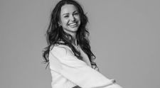 Tragedie fără margini! O celebră influenceriță și fiica ei au fost găsite moarte în propriul apartament! Descoperirea macabră făcută de polițiști