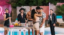 Love Island, 2 octombrie. La jocul de beer pong cu provocări, s-a lăsat cu orgasme mimate și sărutări pătimașe