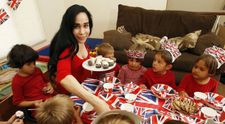Octupleții născuți de Nadya Suleman au împlinit 14 ani. Cum se descurcă la 47 de ani femeia care are 14 copii în total