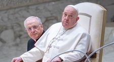 Ultimele imagini cu Papa Francisc în viață. Cum arăta Suveranul Pontif cu o zi înainte de a muri