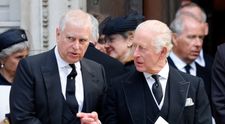 Regele Charles i-a dat fratelui său Andrew „cel mai dur ordin de până acum”: „Șterge zâmbetul de pe față”