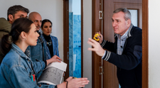 VIDEO Cum amenajezi o casă pentru un om în scaun rulant. Marea provocare a arhitecților