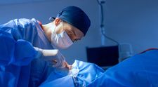 Ce s-a întâmplat în cazul chirurgului care a refuzat să-l opereze pe băiatul de 16 ani, care a murit de peritonită. Ce a ieșit la iveală după ancheta de la Spitalul de Urgență din Târgu Jiu