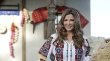 EXCLUSIV: 20 de poveşti de Crăciun ale vedetelor Pro TV. Oana Cuzino ne povestește despre copilăria ei