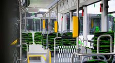 Un bărbat a murit după ce i s-a făcut rău într-un autobuz. Şoferul acuză călătorii nepăsători: N-au anunțat pentru a nu le fi întreruptă călătoria