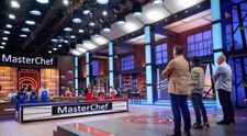 Concurenții Masterchef gătesc în echipă. Andrei și Maria sunt aleși căpitani