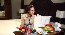 Sunt celebru, scoate-ma de aici! Ziua 18: Andreea Moldovan se intoarce in Romania!