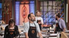 Testul sub presiune începe la MasterChef, iar concurenții au un șoc când descoperă ce se ascunde sub Mistery Box: „S-a blocat creierul efectiv. Mi-a dat daună totală!”
