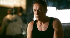 A apărut primul trailer al celui mai nou film cu Jean-Claude Van Damme. The Last Mercenary va fi lansat pe 30 iulie