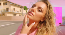 Alexandra Stan lansează videoclipul single-ului „I Think I Love It”