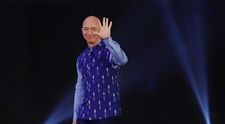 Cum i s-a spart telefonul performant lui Jeff Bezos, unul dintre cei mai bogați oameni ai lumii? 