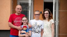 Povestea familiei Bîrsoianu de la Visuri la cheie. Ce diagnostic a primit Darius la nici doi ani de viață: „Este cea mai perversă boală pe care poate să o aibă cineva”