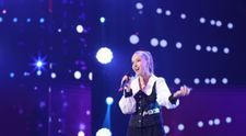 Românii au talent 2022: Elizabeth Nizza a strălucit pe scena talentelor: 