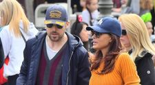 Imagine rară cu Ryan Gosling și Eva Mendes. Paparazzii au reușit să îi fotografieze când se așteptau mai puțin