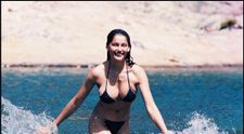 Laetitia Casta, pictorial incendiar pentru o revistă de lifestyle feminin