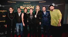 „Ramon” s-a întâlnit cu publicul din țară și din București! Mii de oameni au văzut avanpremiera comediei