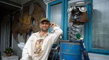 Ce se întâmplă în această seară în serialul „Las Fierbinți”. Celentano, invitat să-și scrie autobiografia: „Bă, băiatule, mi s-a schimbat viața!”