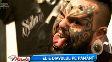 Tatuat din cap pana-n picioare, cu coarne si limba despicata. Invitatul lui Maruta a impartit familia Clejanilor in doua tabere