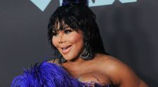 Lil’ Kim, din ce în ce mai schimbată din cauza operațiilor estetice