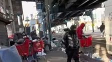 VIDEO | Imagini terifiante cu oamenii drogați din New York. Cum arată străzile înfiorătoare ale orașului