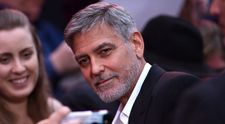George Clooney, schimbare de look în cel mai recent film: și-a lăsat barbă și s-a tuns scurt