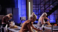 MasterChef 2024, 22 octombrie. S-a dat startul primei probe! Cum s-au descurcat la porționatul puiului cei 19 concurenți rămași în competiție