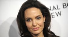 În plin război, Angelina Jolie a ajuns în Ucraina, unde a fost surprinsă de alarma antiaeriană din Liov