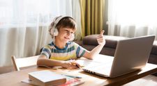 Cum funcționează platforma online care îi învață pe copii cum să devină eficienți la școală