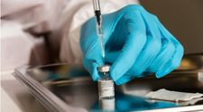 Cum se simte bărbatul imunizat cu două seruri - Pfizer și Moderna : “Sunt persoane care consideră că e vina mea”  