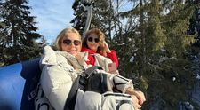 Ce soră frumoasă are Andreea Bănică. Puțini sunt cei care știu că artista nu este singură la părinți. Imagini rare cu cele două surori: „Nu-i niciuna ca tine”
