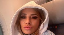 Anamaria Prodan s-a fotografiat învelită în aur de 24K. La ce tratament a apelat vedeta