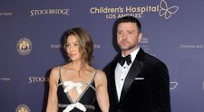 Jessica Biel trăiește separat de Justin Timberlake, în timp ce artistul îi cere iertare în genunchi
