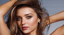 Cum arata bustul Miranda Kerr fara sutien push-up si fara Photoshop. Adevarul despre formele fostului ingeras Victoria's Secret