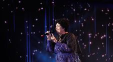 Camelia Matiș și romanța care a încântat inimile la Românii au talent! Mătușa celebrei Georgiana Lobonț, aplaudată în picioare de o sală întreagă: „Ați fost pur și simplu sclipitoare!”