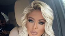 Andrea Bulgaria, fosta colegă de scenă a lui Costi Ioniță, complet dezbrăcată pe Instagram