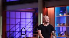 MasterChef 2024, 7 octombrie. Adrian Sasu, director de restaurant în Cluj, a încercat să-i impresioneze pe chefi cu preparea unei supe Ramen: „Te-ai jucat cu focul! Nu poți să vii să ne vinzi nouă gogoșele!”