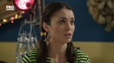 Anca Dumitra, alaturi de mama ei. Cat de frumoasa este femeia si cat de mult seamana actrita cu ea 