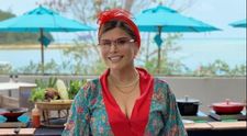 VIDEO Loredana Groza a luat lecții de gătit în Thailanda. Ce a învățat să prepare artista 