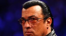Steven Seagal, bagat in masina de mafioti! Cum a reactionat cand a fost dus la o intalnire 