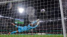 Doliu în fotbal! Un portar de doar 33 de ani a murit în timpul meciului. Ce s-a întâmplat pe teren