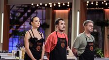 Trei dintre cei mai buni concurenți de la MasterChef România sunt la un pas de eliminare. Decizia celor trei Chefi i-a lăsat muți de uimire. Cine pleacă acasă