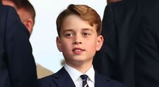 Viitorul rege al Marii Britanii a împlinit 11 ani. Ce detaliu misterios au descoperit fanii în poza aniversară a prințului George