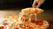 Când facem bine, #nefacembine | Pizza și cafea gratis pentru eroii din linia întâi