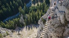 6 trasee Via Ferrata în România, pentru iubitorii de escaladări montane